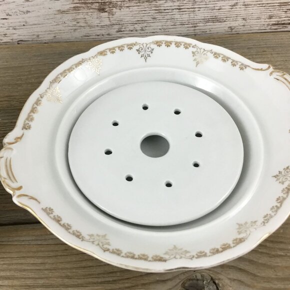 Covered Butter Dish and Strainer Victoria Austria Gold Trim Scalloped Handles - Picture 6 of 10